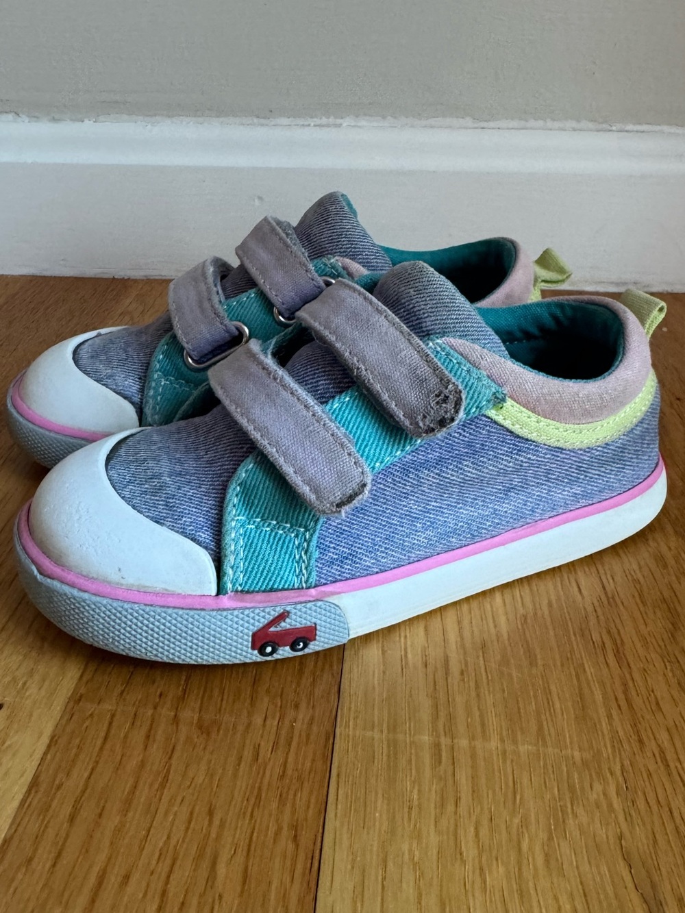 See Kai Run Robyn Sneaker- Purple Denim
